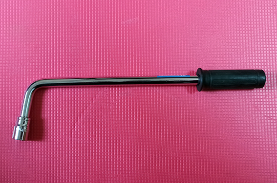 Ключ балонный, Г - образный (головка 19 мм)